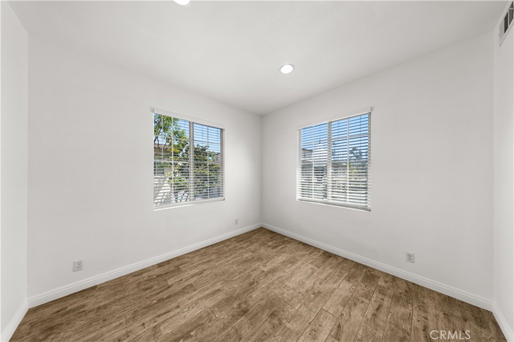 Residential Lease for rent at 50 Vintage, Irvine CA featuring 3 beds and 3 baths
