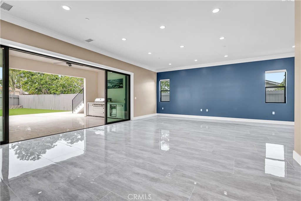 Residential Lease for rent at 26772 Avenida Shonto, Mission Viejo CA featuring 5 beds and 5 baths