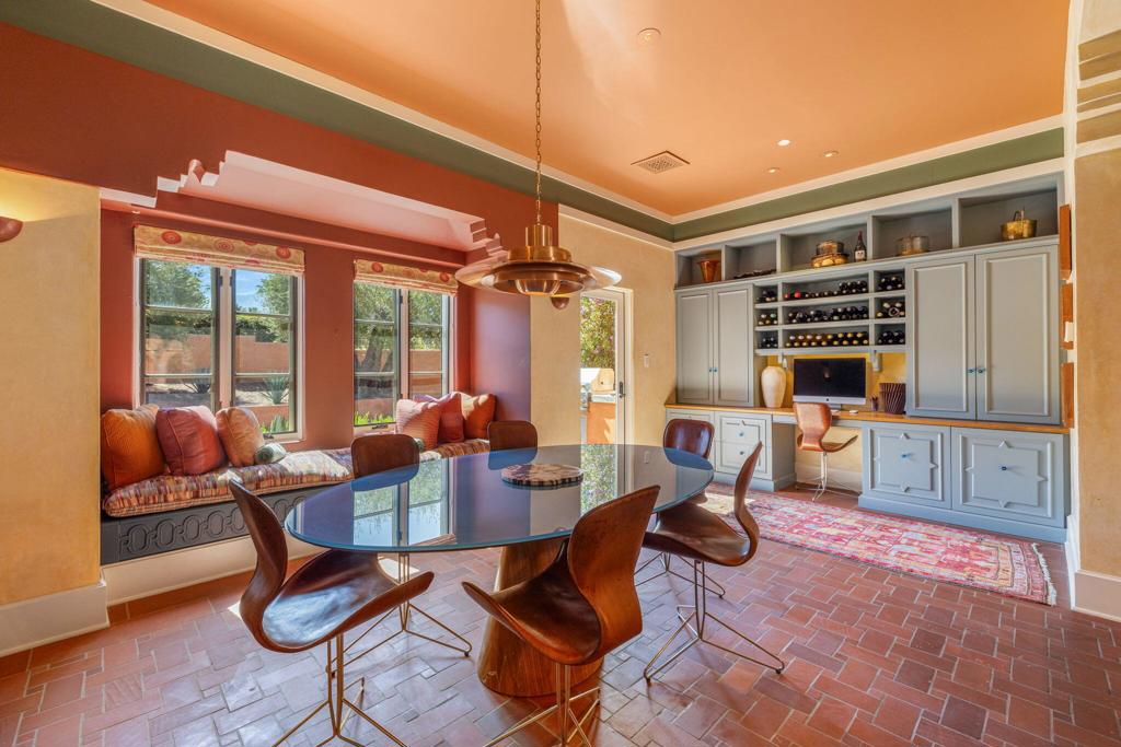 Residential Lease for rent at 1650 Avenida Sevilla, Palm Springs CA featuring 5 beds and 6 baths