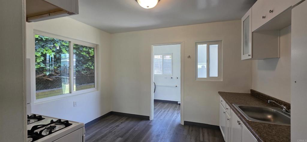 Residential Lease for rent at 3886 Superior Street, San Diego CA featuring 2 beds and 1 bath
