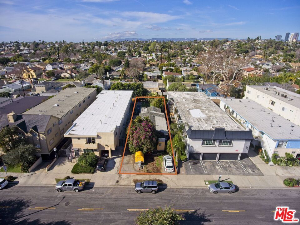 Residential Income for sale at 3117 Bagley Avenue 1-2, Los Angeles, CA featuring 2 beds and 2 baths