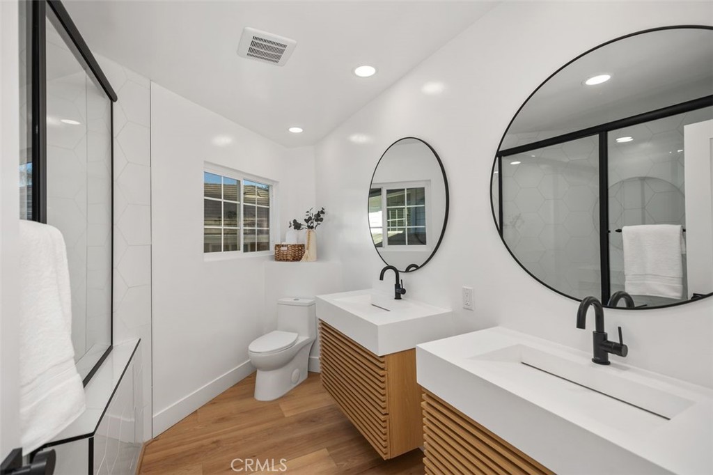 Residential Lease for rent at 24891 Zumaya Court, Laguna Hills CA featuring 6 beds and 4 baths