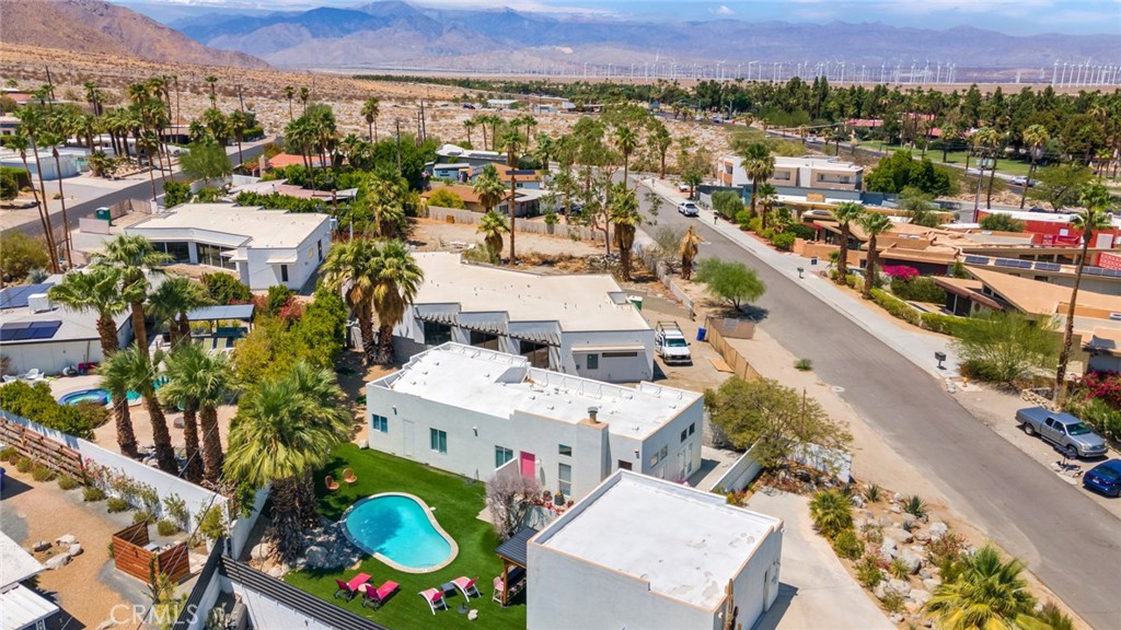 Residential for sale at 2723 N Junipero, Palm Springs CA featuring 3 beds and 2 baths