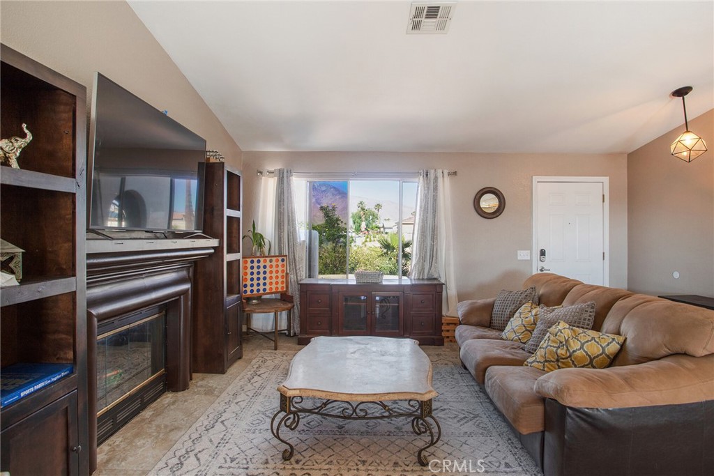 Residential Lease for rent at 27350 Melanita, Cathedral City CA featuring 3 beds and 2 baths