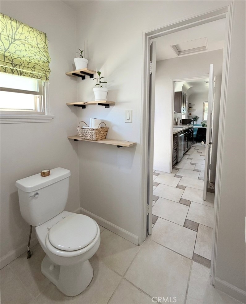 Residential for sale at 3722 Somerset, Los Angeles CA featuring 2 beds and 2 baths