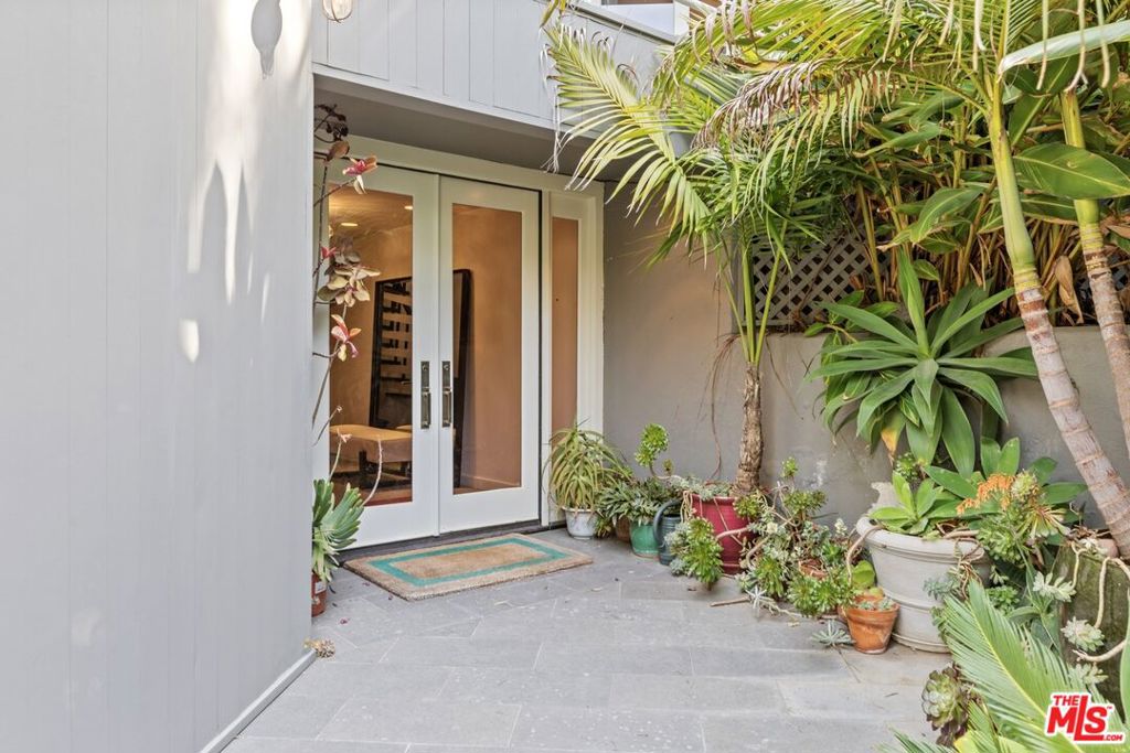 Residential Lease for rent at 31833 Sea Level Drive, Malibu CA featuring 3 beds and 3 baths