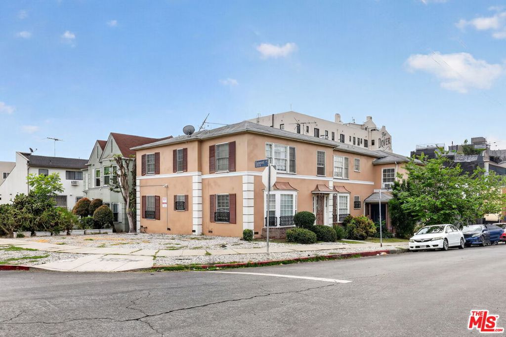 Residential Income for sale at 310 N St Andrews Place, Los Angeles, CA featuring 10 beds and 8 baths