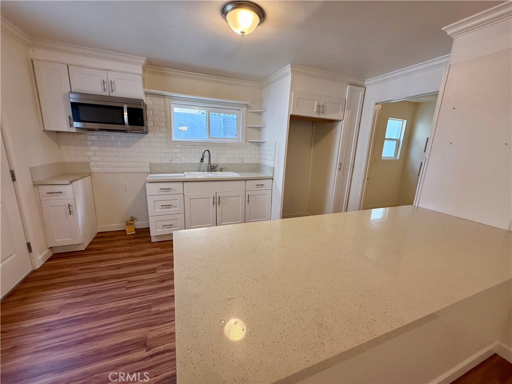Single Family Residence for sale at 11810 S Figueroa S, Los Angeles, CA featuring 2 beds and 3 baths