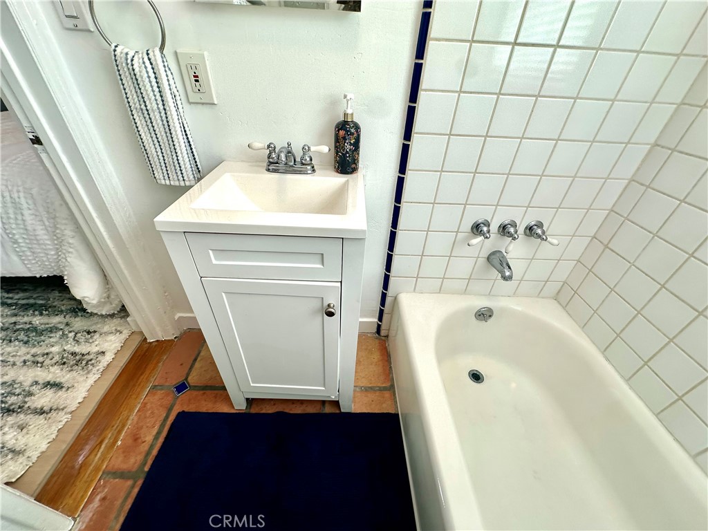 Residential Lease for rent at 116 Avenida Serra 3, San Clemente CA featuring 1 bed and 1 bath