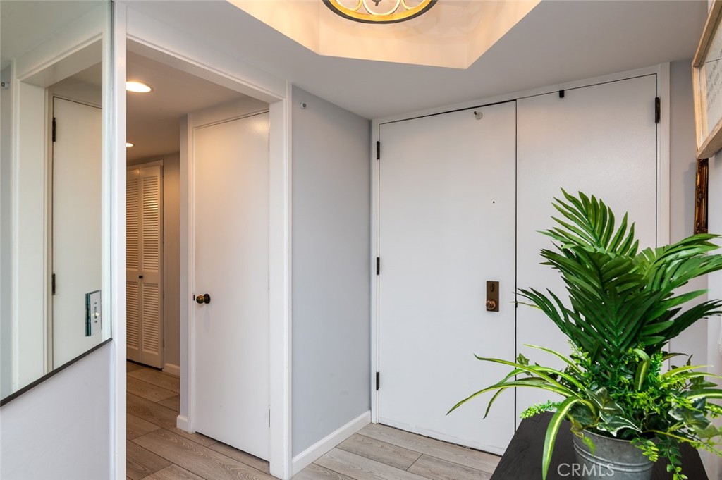Active for sale at Glendale, CA, Glendale, CA CA and 5 baths