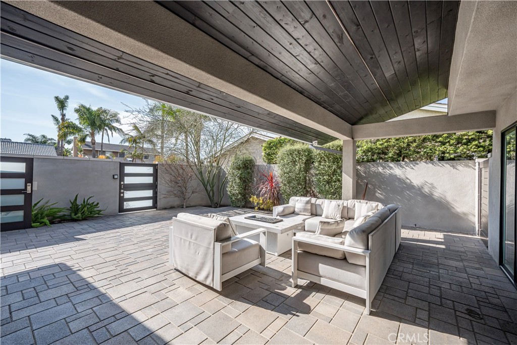 Residential Lease for rent at 8711 Mossford, Huntington Beach CA featuring 3 beds and 3 baths