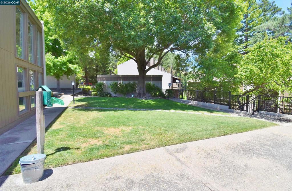 Residential Lease for rent at 2067 Ascot Dr., Moraga CA featuring 1 bed and 1 bath