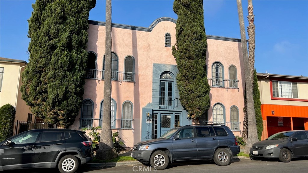 Apartment for sale at 1537 1545 Corinth, Los Angeles, CA