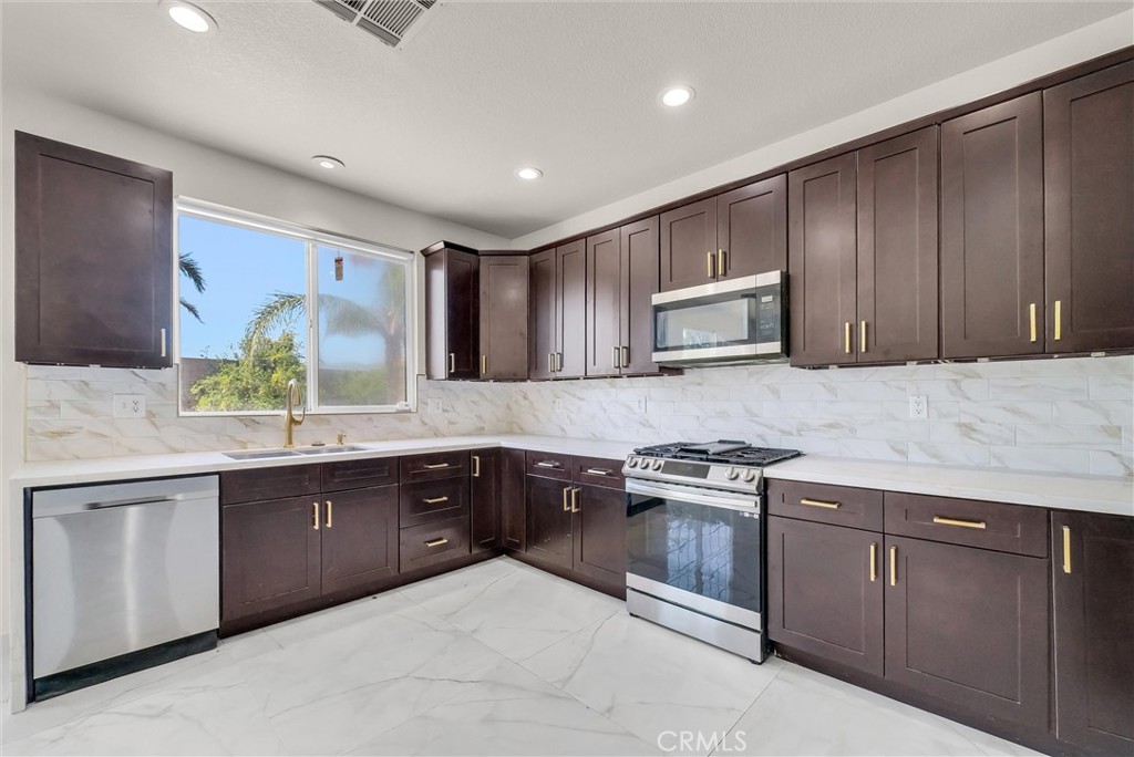 Residential Lease for rent at 15708 Athena, Fontana CA featuring 4 beds and 3 baths