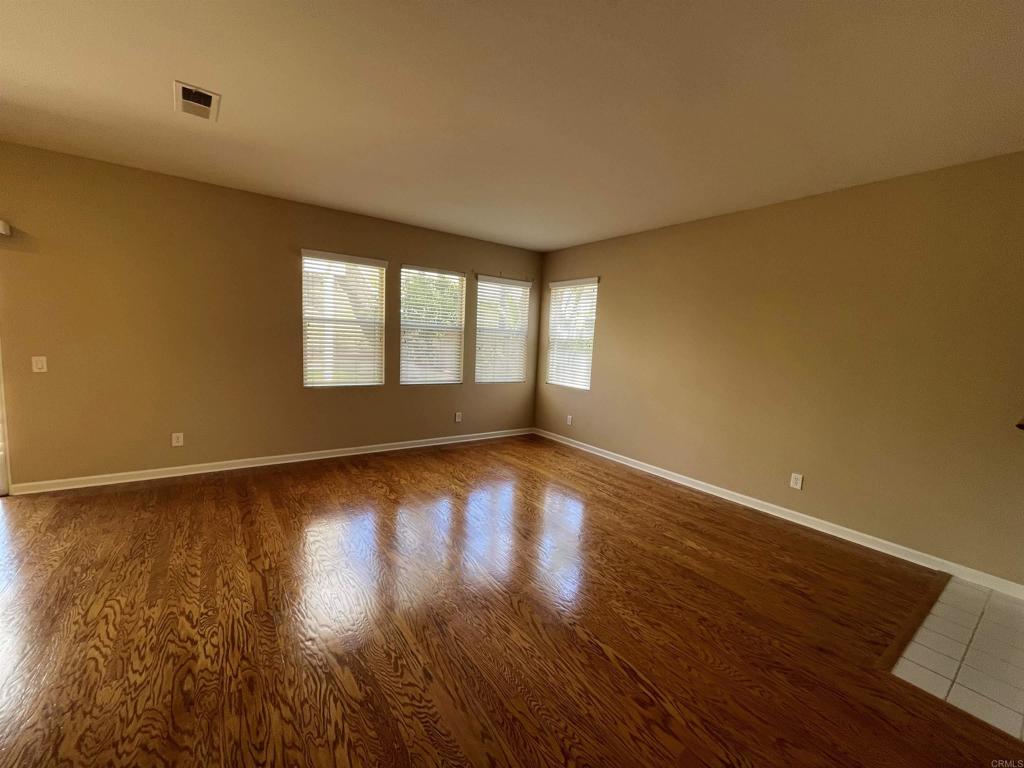Residential Lease for rent at 713 Via Barquero, San Marcos CA featuring 3 beds and 2 baths
