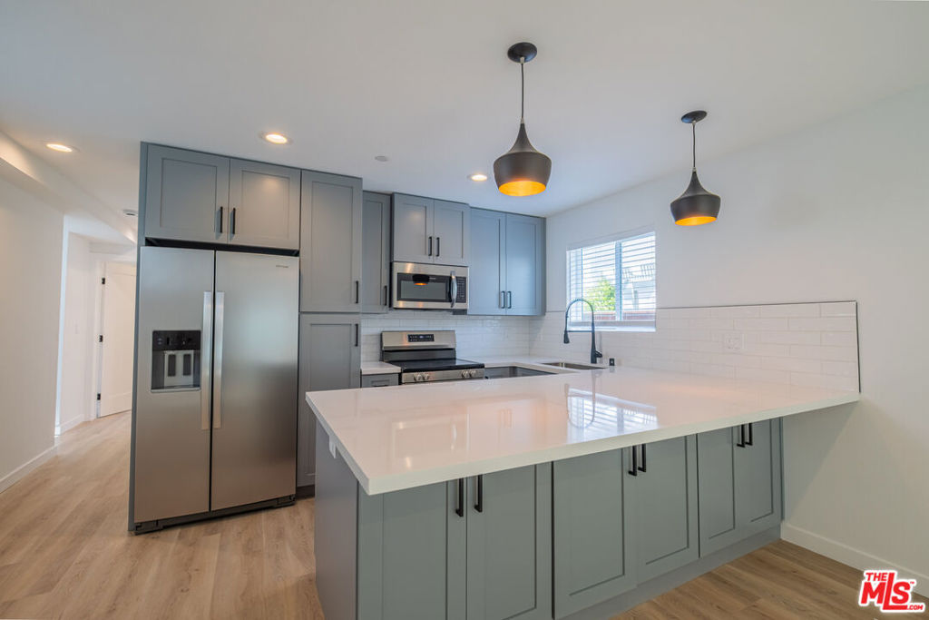 Active for sale at Redondo Beach, CA, Redondo Beach, CA CA and 11 baths