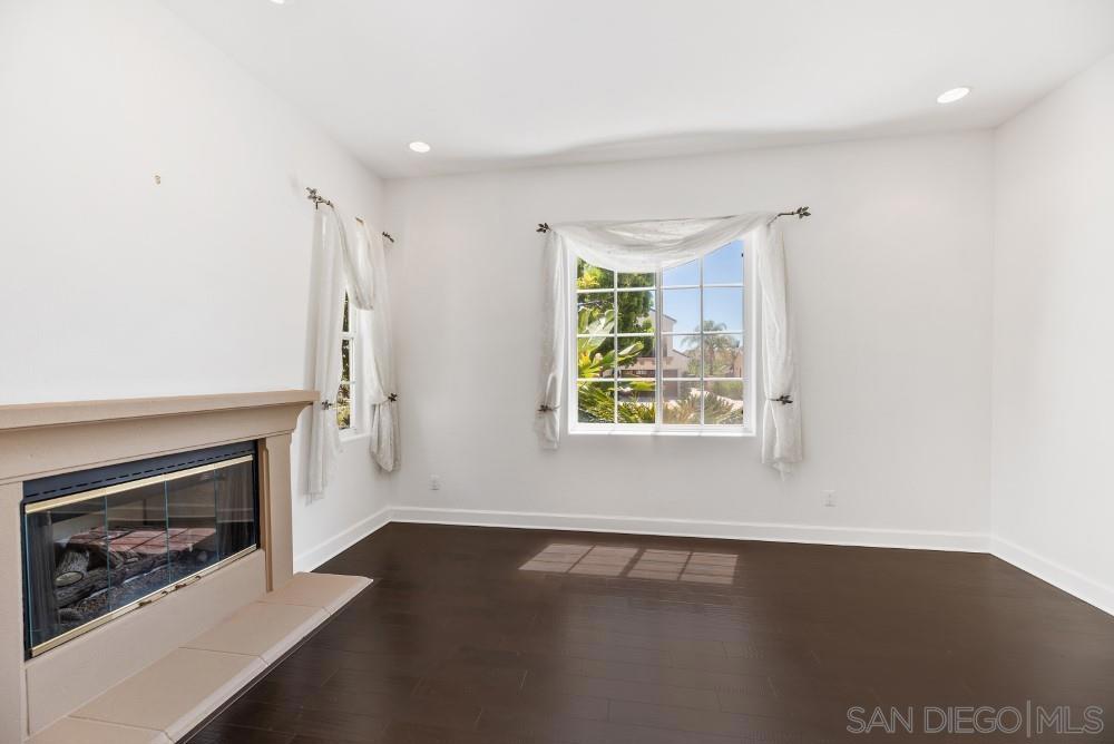 Residential Lease for rent at 9230 Island Pine, San Diego CA featuring 5 beds and 6 baths