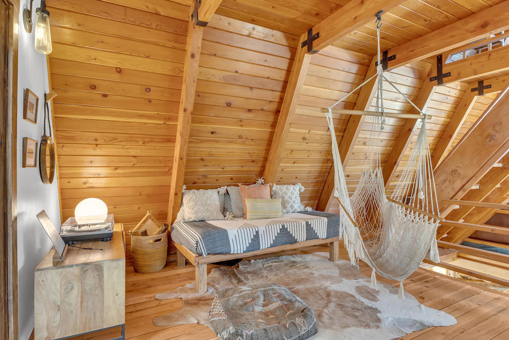 Active for sale at Idyllwild, CA, Idyllwild, CA CA and 2 baths