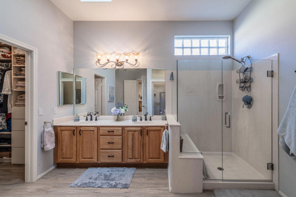 Single Family Residence for rent at 80571 Hoylake Drive, Indio, CA featuring 2 beds and 3 baths