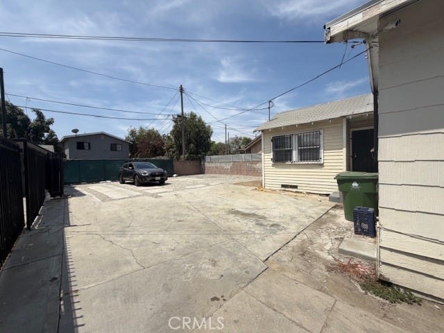 Residential Income for sale at 862 E 49th Street, Los Angeles CA