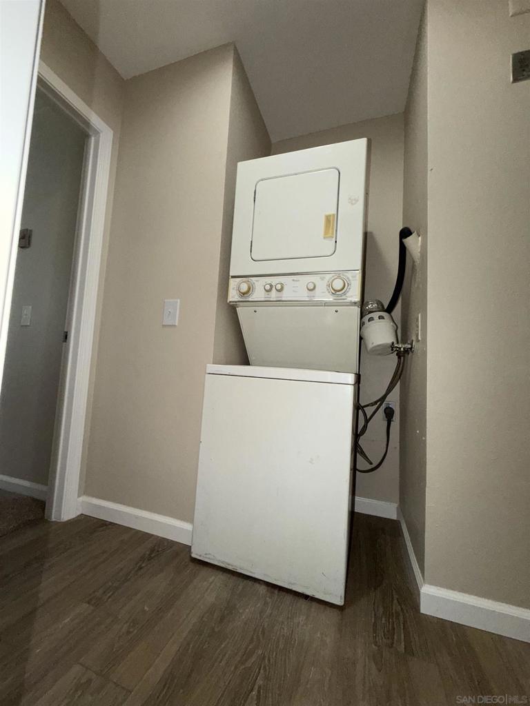 Residential Lease for rent at 12609 Robison 201, Poway CA featuring 3 beds and 2 baths