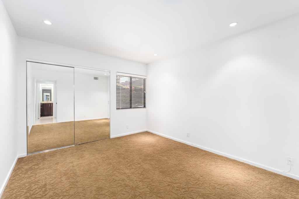 Residential Lease for rent at 1111 E Ramon Road 29, Palm Springs CA featuring 2 beds and 2 baths