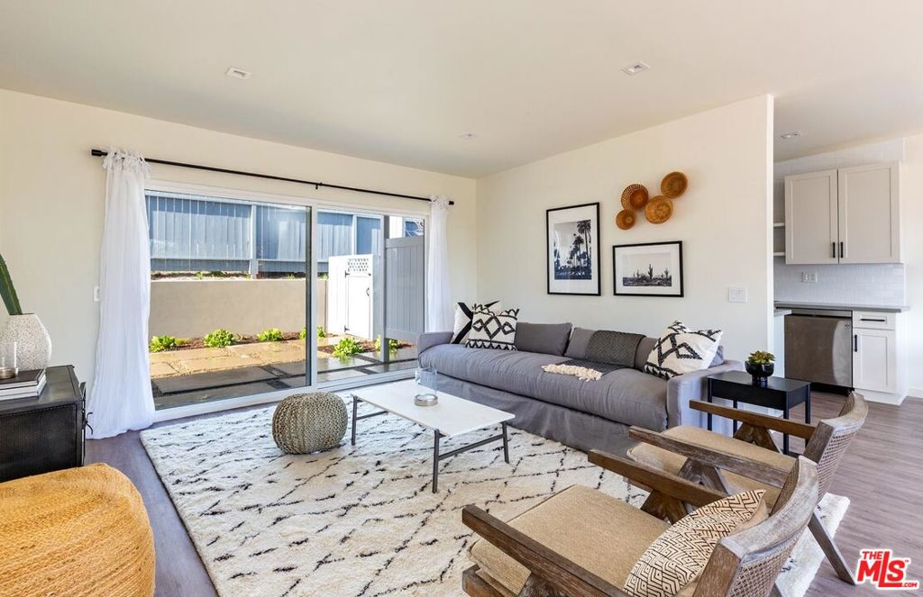 Residential Lease for rent at 6459 SYCAMORE MEADOWS Drive, Malibu CA featuring 1 bed and 1 bath