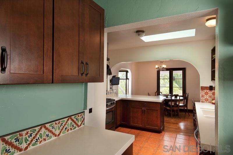 Residential Lease for rent at 3625 Union, San Diego CA featuring 3 beds and 2 baths