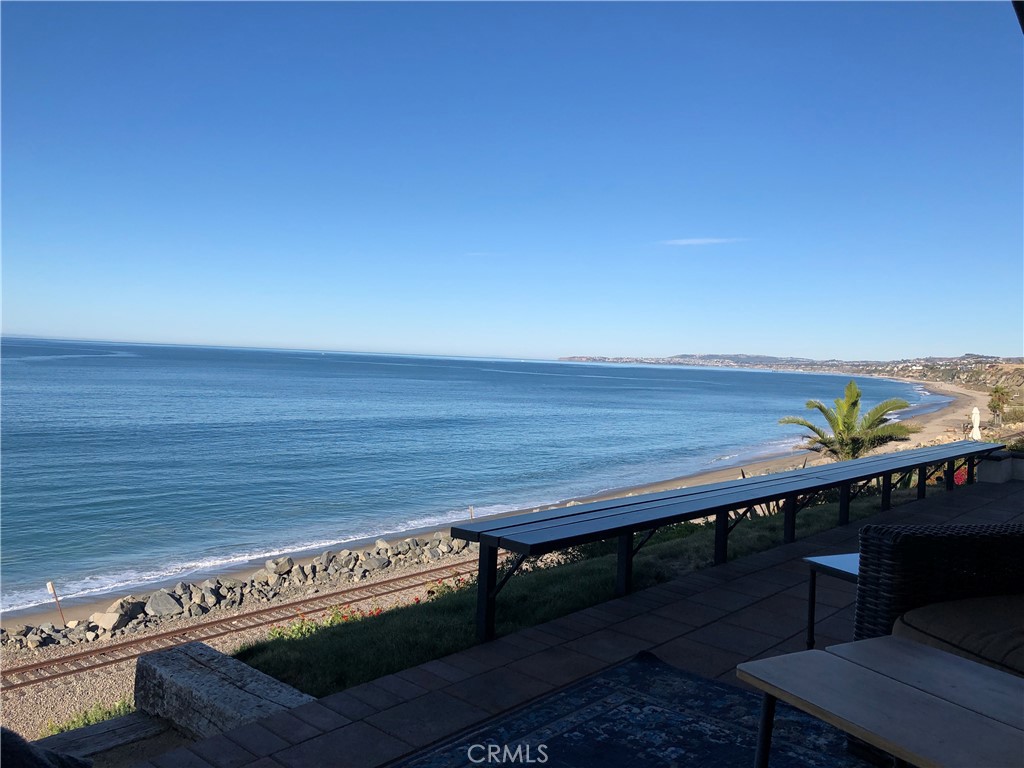Residential Lease for rent at 4014 Calle Ariana, San Clemente, Orange County, CA featuring 3 beds and 3 baths