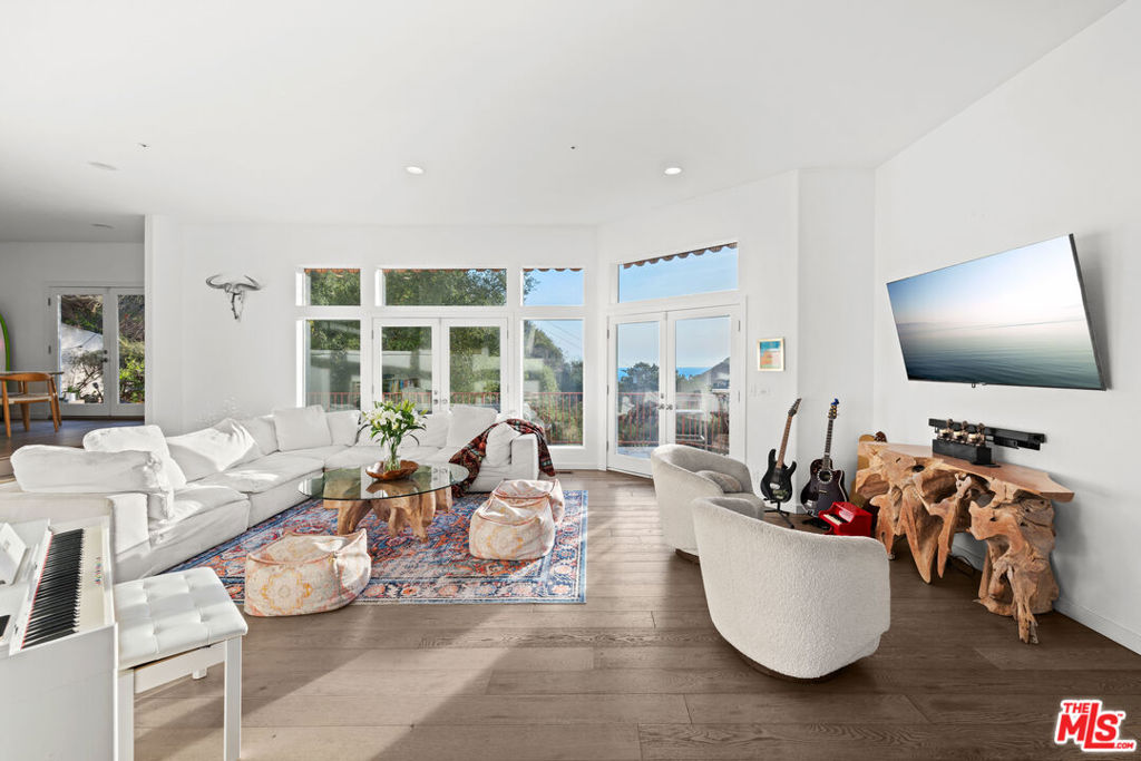 Residential Lease for rent at 4345 Escondido Trail, Malibu CA featuring 4 beds and 3 baths