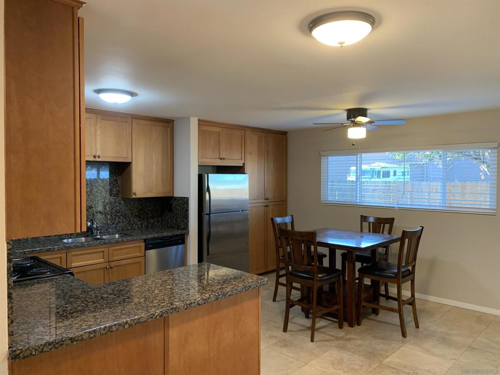 Residential Lease for rent at 10343 Lunar, Santee CA featuring 3 beds and 2 baths