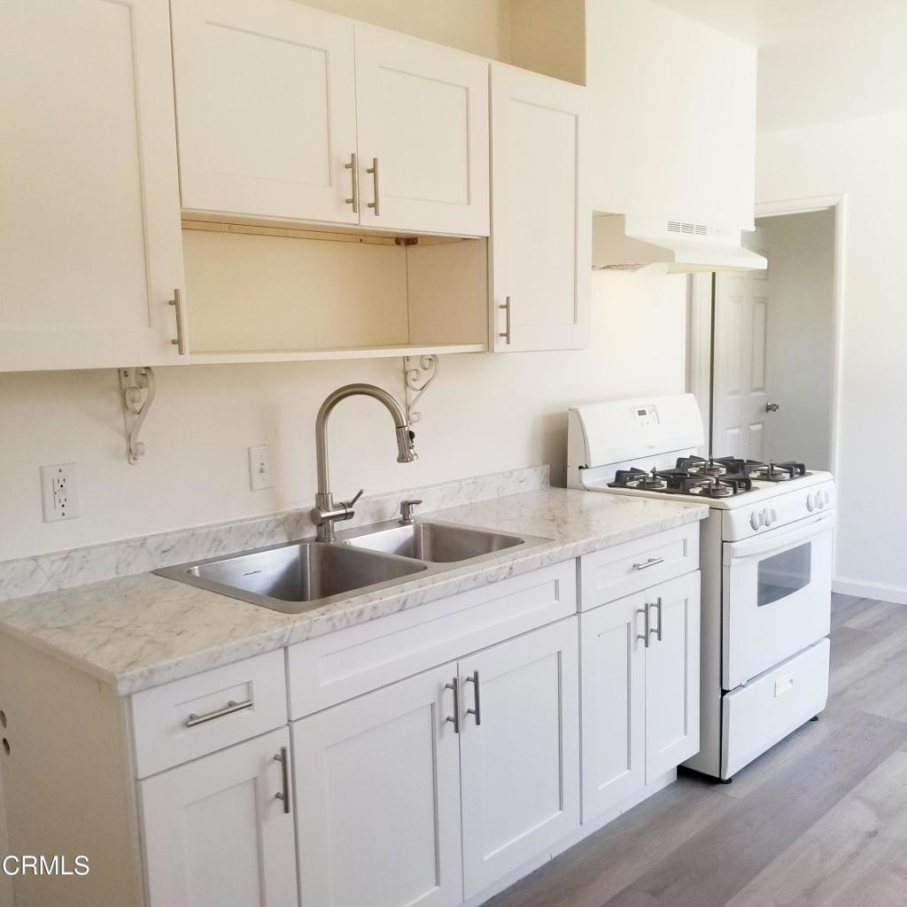 Residential Lease for rent at 140 E Pearl Street, Port Hueneme CA featuring 1 bed and 1 bath