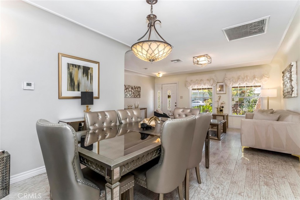Active for sale at Burbank, CA, Burbank, CA CA and 2 baths