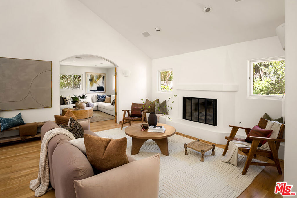 Active for sale at Los Angeles, CA, Los Angeles, CA CA and 5 baths