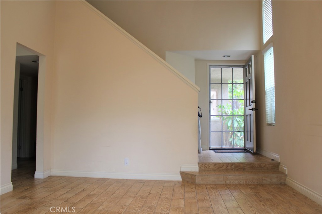 Residential Lease for rent at 32 Stanford Court 16, Irvine, Orange County CA featuring 3 beds and 3 baths