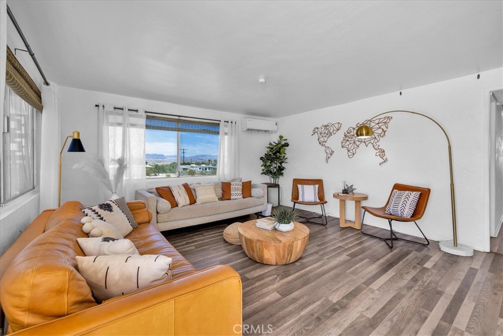 Residential Lease for rent at 5749 Halsey, 29 Palms CA featuring 5 beds and 2 baths
