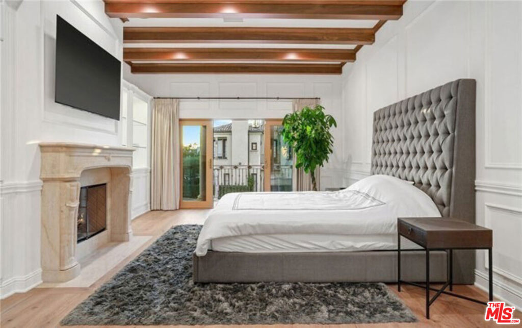 Residential Lease for rent at 2266 Channel Road, Newport Beach CA featuring 5 beds and 8 baths