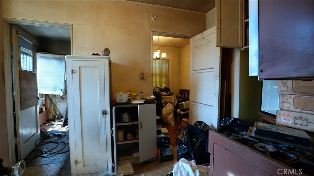 Residential for sale at 10504 S Manhattan, Los Angeles CA featuring 2 beds and 1 bath