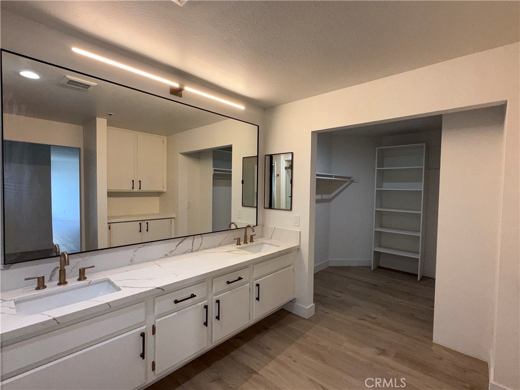 Residential Lease for rent at 260 Cagney Lane 209, Newport Beach CA featuring 2 beds and 2 baths