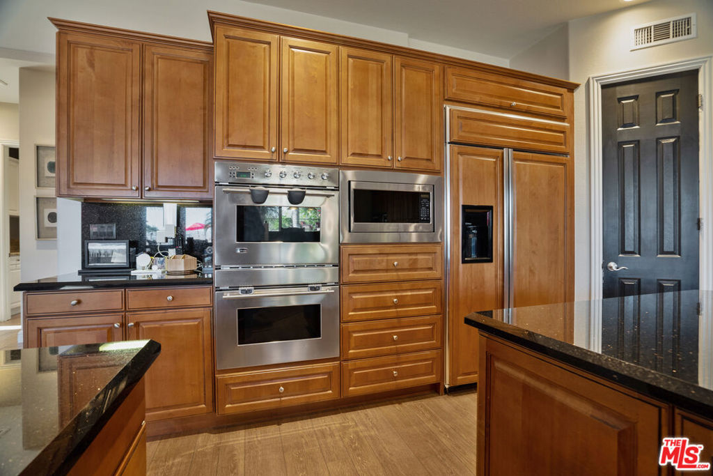 Residential Lease for rent at 12228 Palmer Drive, Moorpark CA featuring 5 beds and 5 baths