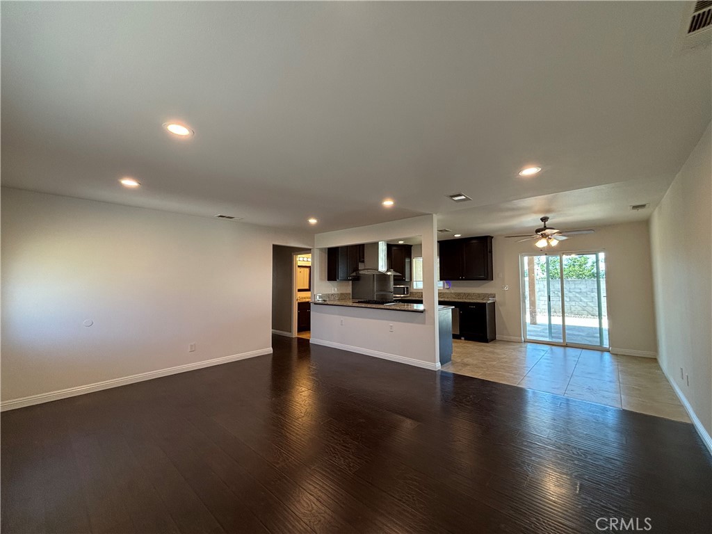 Residential Lease for rent at 27531 Temple, Highland CA featuring 3 beds and 2 baths