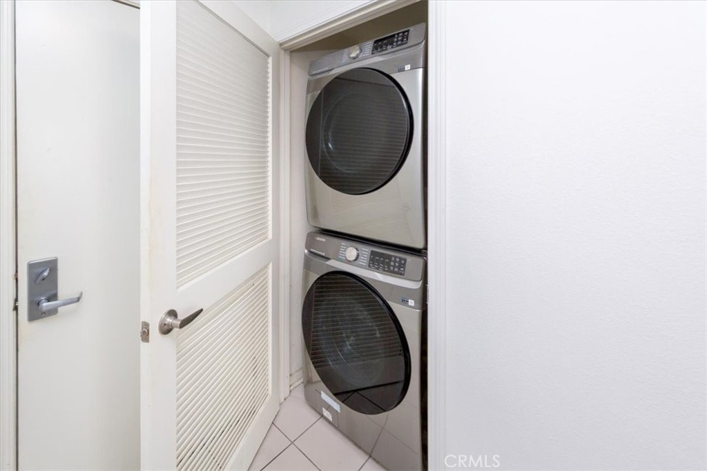 Residential for sale at 360 W Avenue 26 419, Los Angeles CA featuring 3 beds and 2 baths