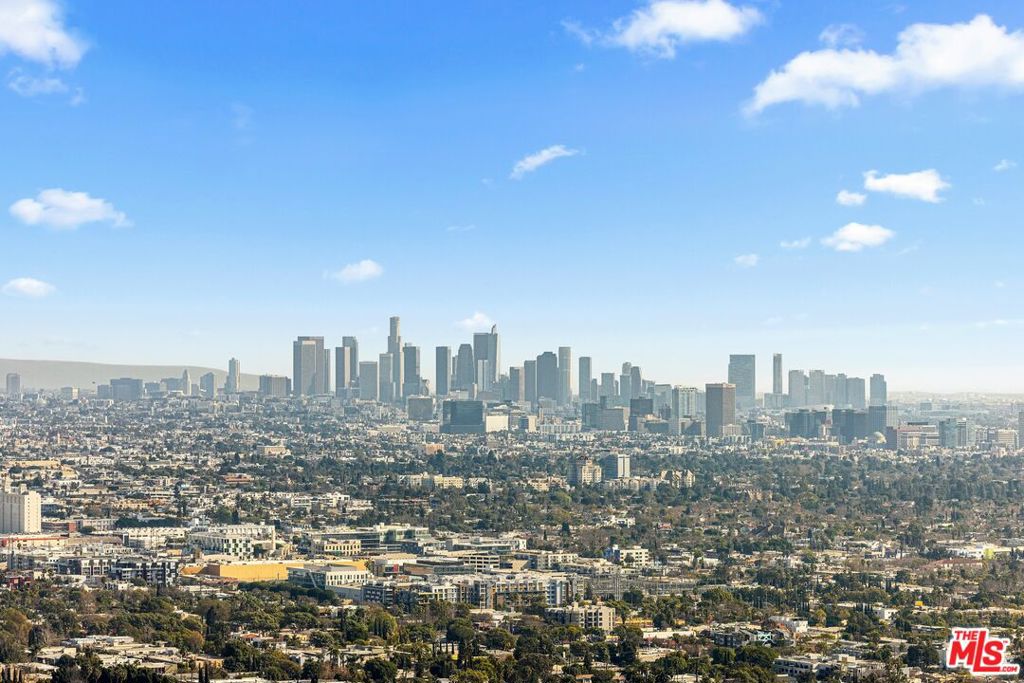 Residential Lease for rent at 8546 Hillside Avenue, Los Angeles CA featuring 3 beds and 4 baths