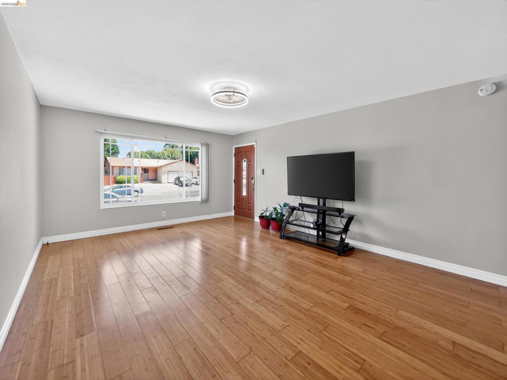 Residential Lease for rent at 2928 Rio Grande Dr, Antioch CA featuring 4 beds and 2 baths