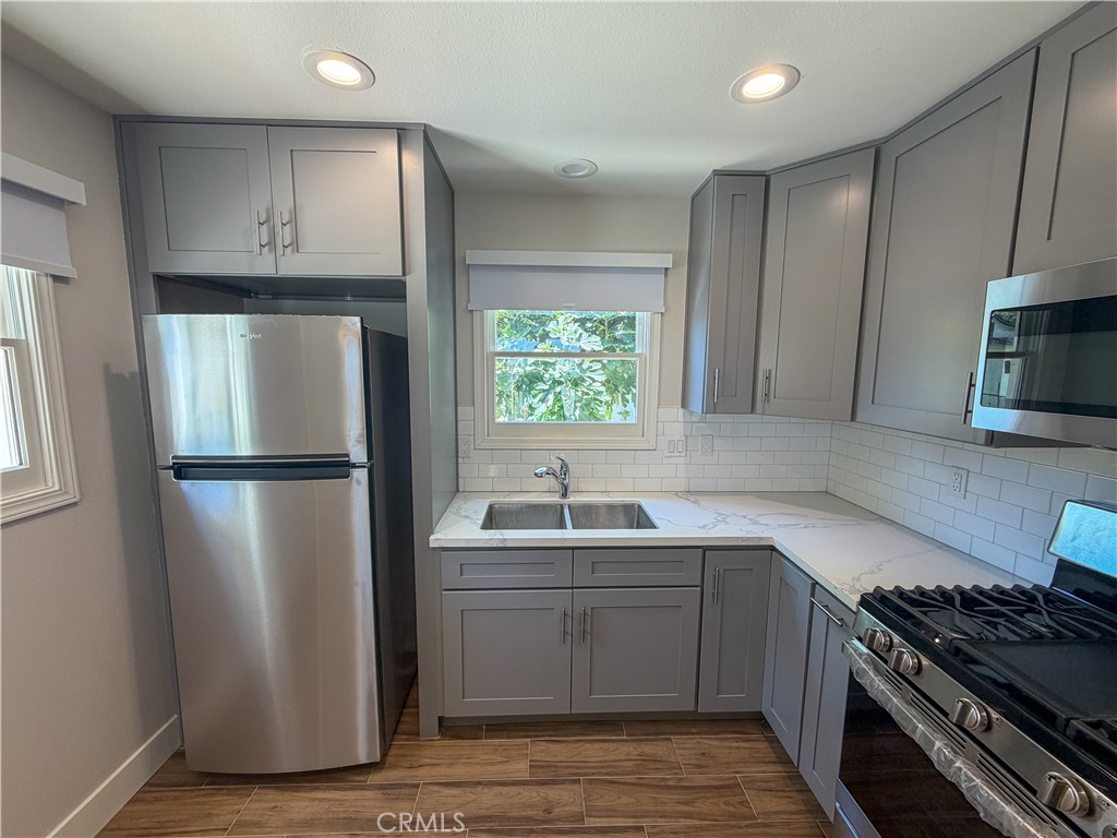 Residential Lease for rent at 435 N Cypress D, Orange CA featuring 2 beds and 2 baths
