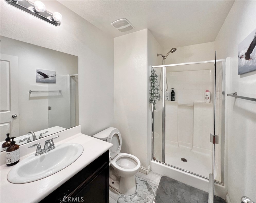 Residential Lease for rent at 2463 E Derby Lane, Ontario CA featuring 5 beds and 3 baths
