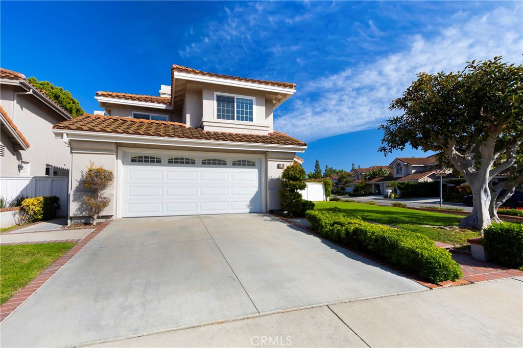 Residential Lease for rent at 2 Bernini, Irvine CA featuring 3 beds and 3 baths