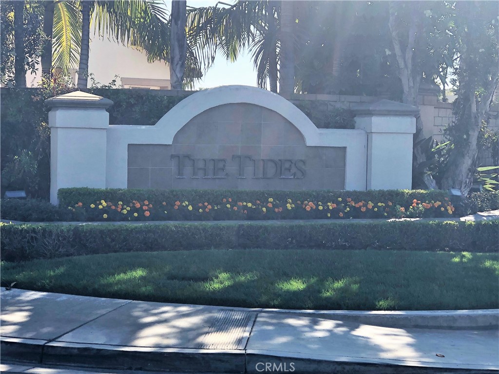 Residential Lease for rent at 7037 Nestucca Court, Huntington Beach CA featuring 3 beds and 3 baths