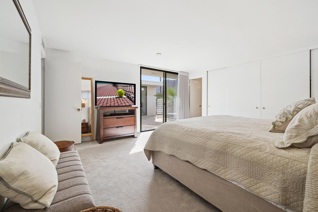 Residential Lease for rent at 76750 Lark Drive, Indian Wells CA featuring 3 beds and 2 baths