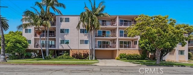 Condominium for sale at 3609 2nd E 205, Long Beach, CA featuring 1 bed and 1 bath